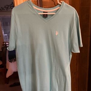 Soft v-neck t-shirt. More turquoise than blue